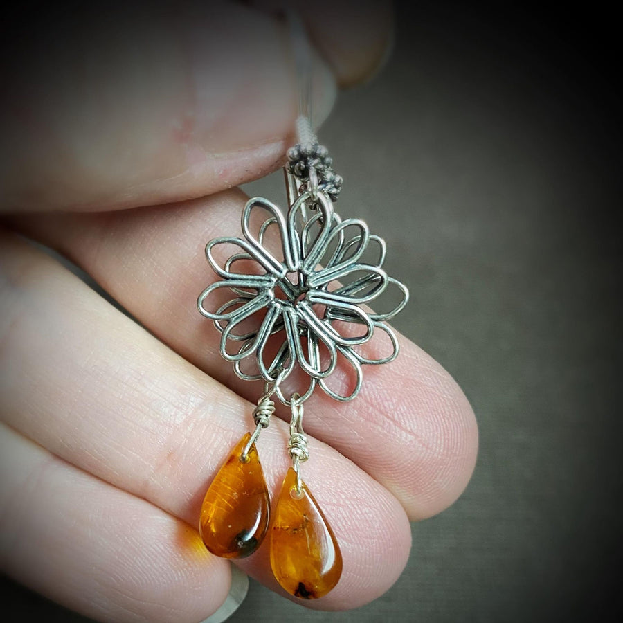 Artisan Sterling Silver Amber Silver Delicate Flower Outline Wire Art with Genuine Amber Briolettes Earrings Ear Wire Beautiful Bali Silver