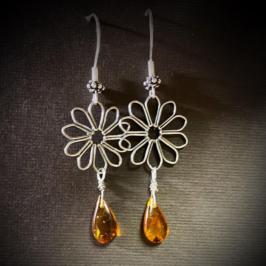 Artisan Sterling Silver Amber Silver Delicate Flower Outline Wire Art with Genuine Amber Briolettes Earrings Ear Wire Beautiful Bali Silver