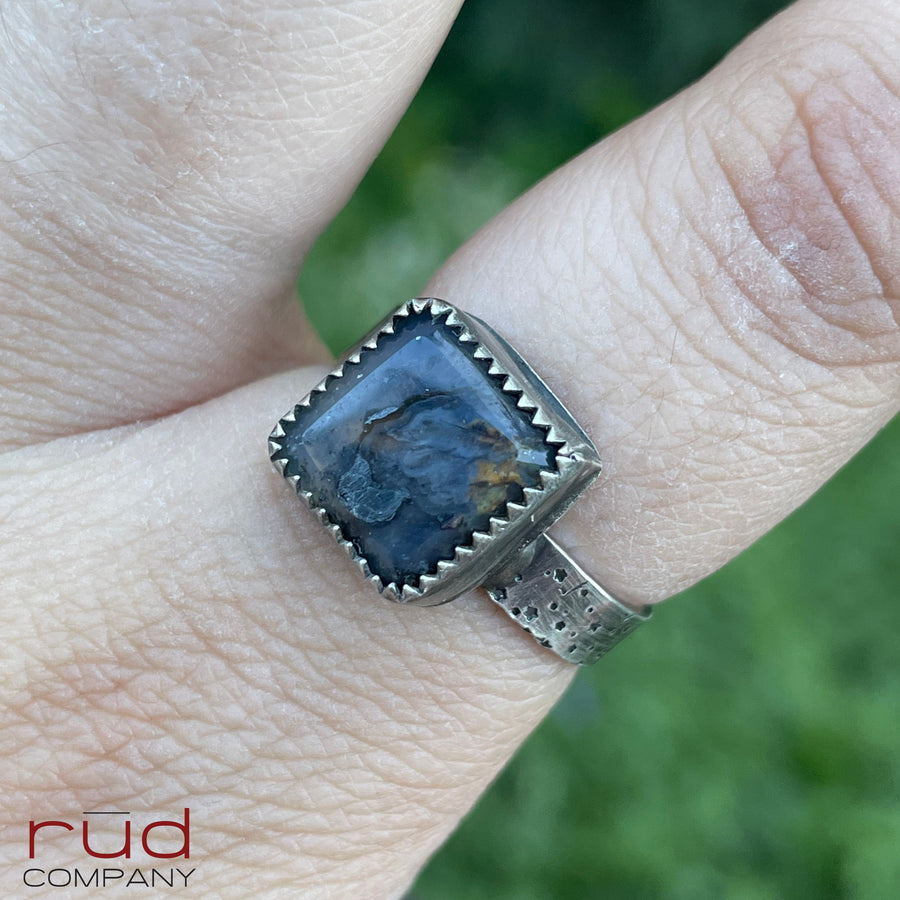 Agatized Petrified Wood, Freeform Beveled Square Cabochon Ring in Sterling Silver, Cocktail Ring, Starry Night Band - One of a kind - Rud